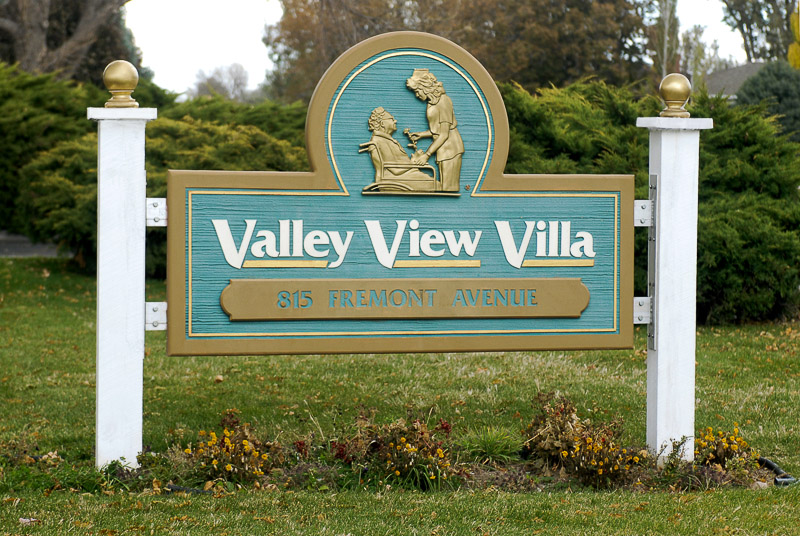 Valley View Villa Entrance Sign